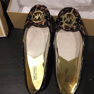 Cheetah Print shoes worn around the bottom edges